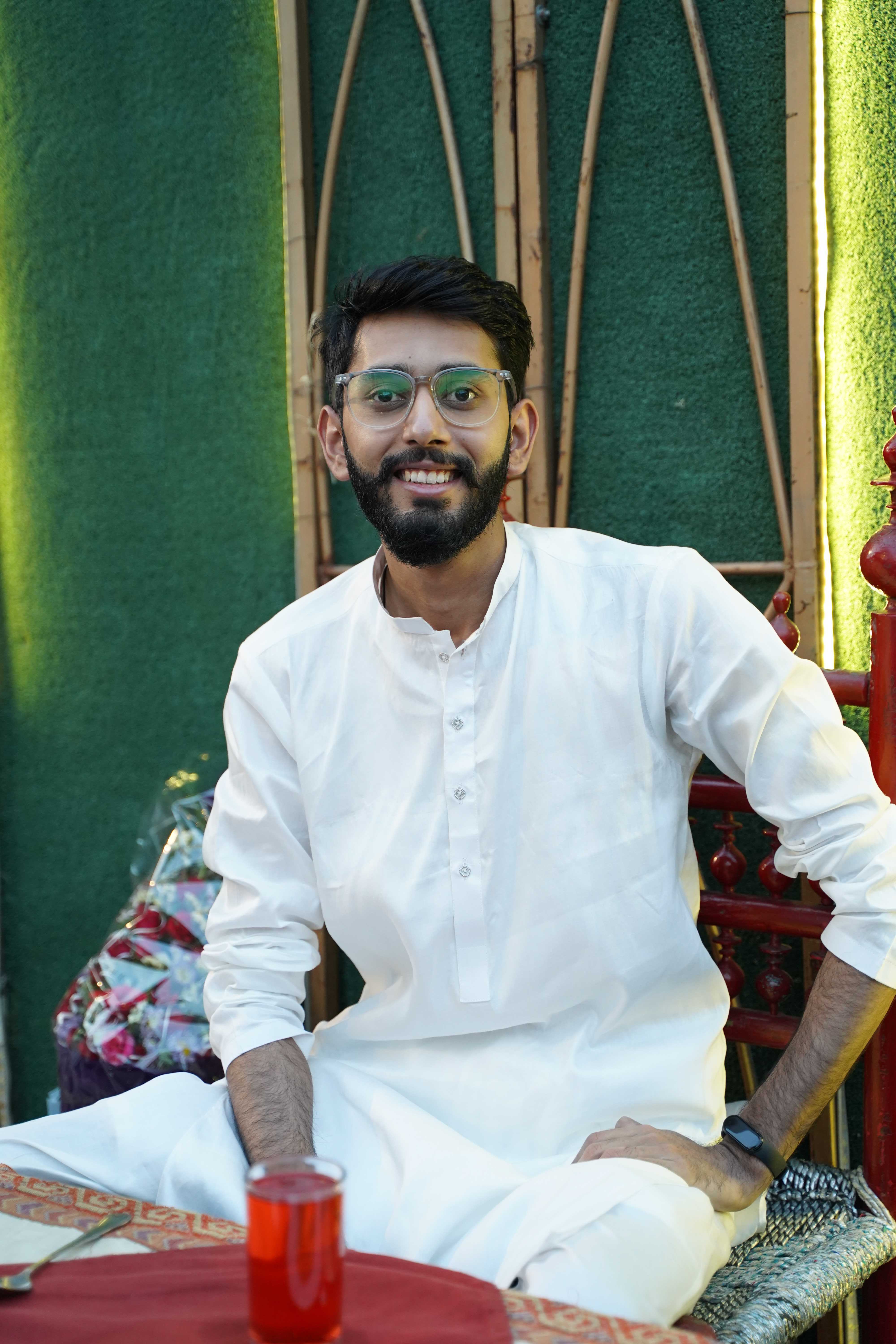 Asad Farooqi 肖像